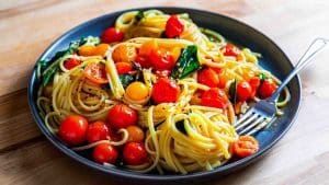 Easy Garlic & Cherry Tomato Pasta Recipe