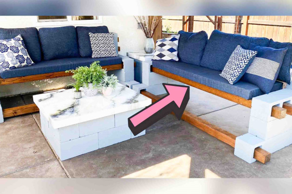 Super easy DIY cinder block bench tutorial