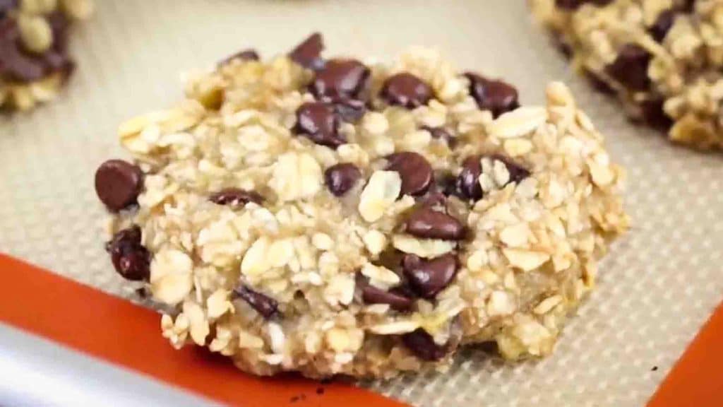 Quick and easy banana oatmeal cookies recipe