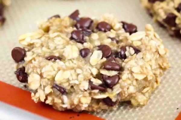 Quick and easy banana oatmeal cookies recipe