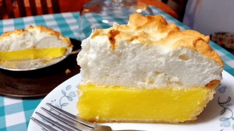 Best Lemon Meringue Pie Recipe | DIY Joy Projects and Crafts Ideas