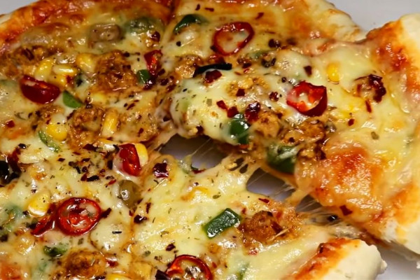 Double Cheese Chicken Pizza Recipe