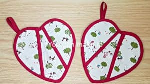 Easy DIY Heart-Shaped Pot Holders Sewing Tutorial