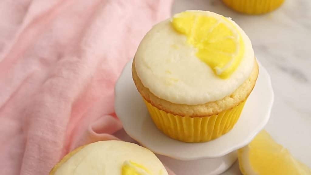 Easy Moist Lemon Cupcakes