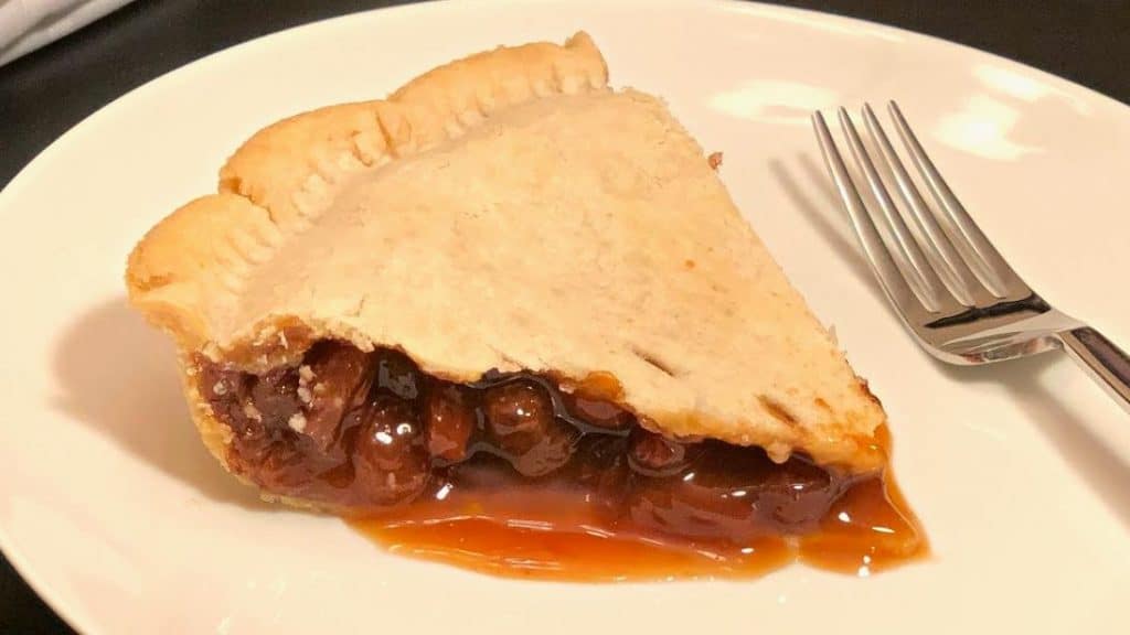 Easy Old-Fashioned Raisin Pie Recipe