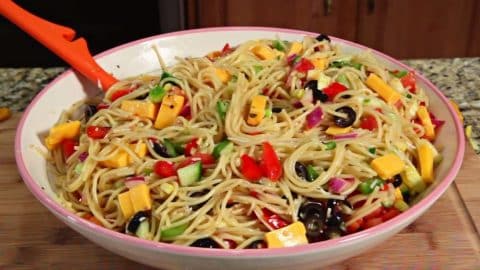 Easy Spaghetti Salad Recipe | DIY Joy Projects and Crafts Ideas
