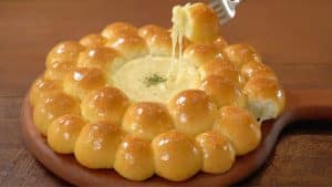 Fluffy Milk Bun With Garlic Cheese Dip Recipe