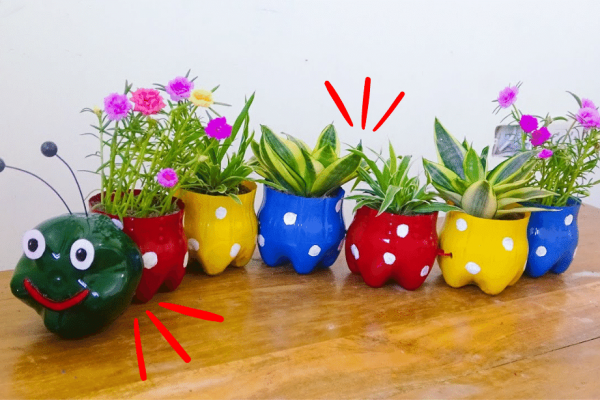 Worm-Shaped Flower Pots From Plastic Bottles