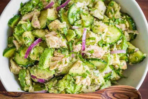 Easy and healthy avocado tuna salad recipe