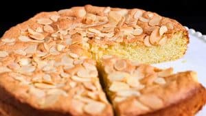 Easy Almond Cake Recipe