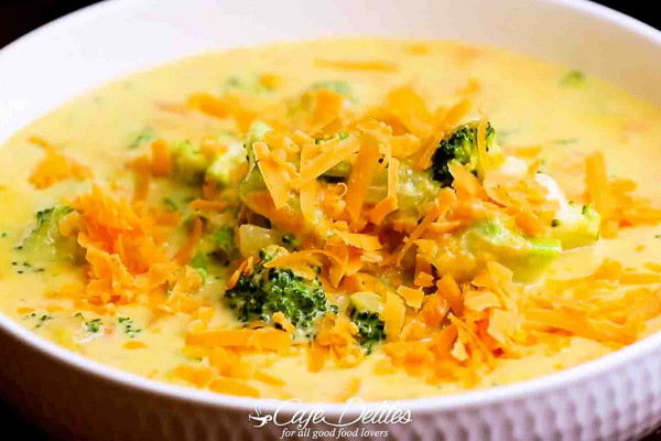 Easy broccoli cheese soup recipe
