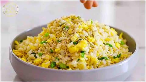 5-Minute Easy Egg Fried Rice Recipe | DIY Joy Projects and Crafts Ideas