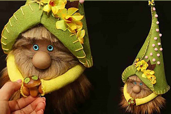 Easy gnome doll using socks