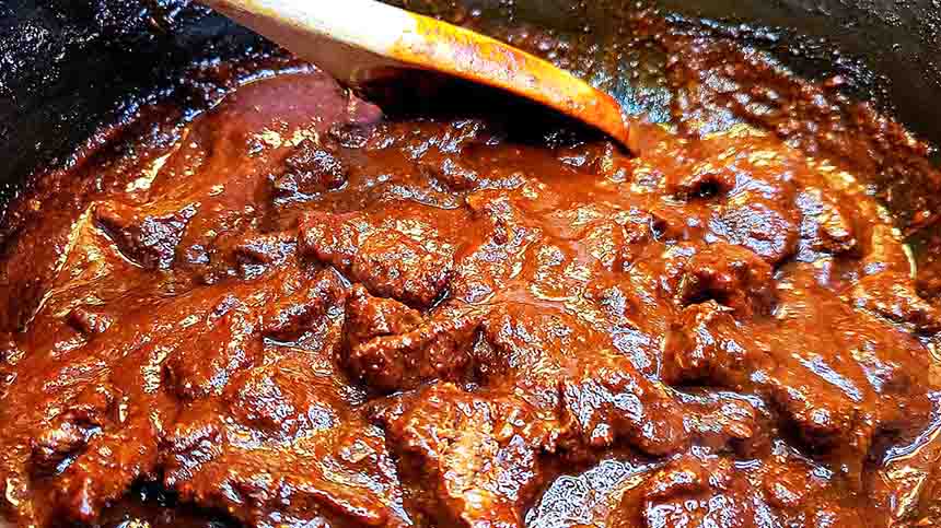 Chili con carne or red chili beef stew recipe