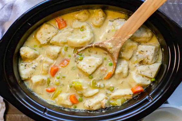 Easy crock pot chicken and dumplings recipe