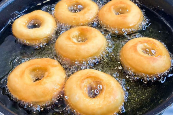 15 Minute Homemade Donuts