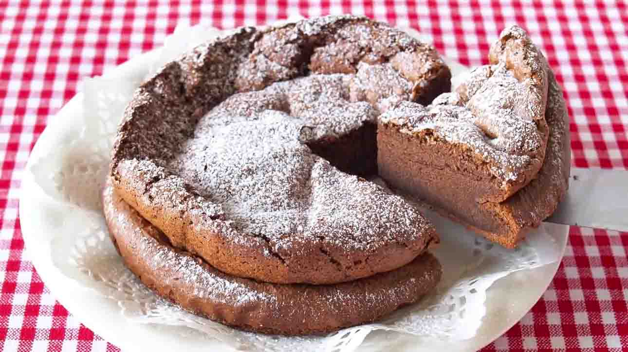 2-Ingredient Chocolate Cake Recipe | DIY Joy Projects and Crafts Ideas