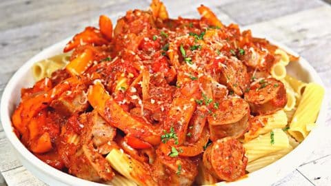 30-Minute Skillet Sausage & Pepper Pasta Recipe | DIY Joy Projects and Crafts Ideas