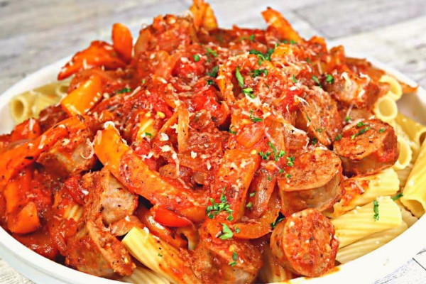 30-Minute Skillet Sausage & Pepper Pasta Recipe