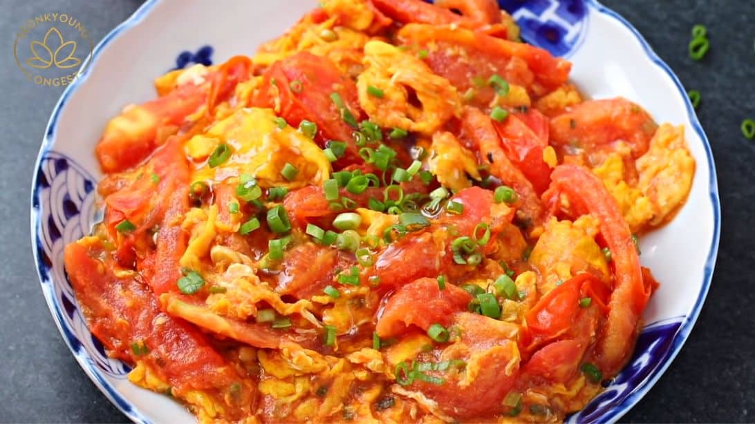 4 Minute Easy Tomato and Egg Stir Fry