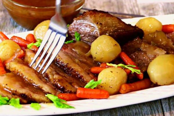 Easy & Simple Oven-Baked Beef Brisket Recipe