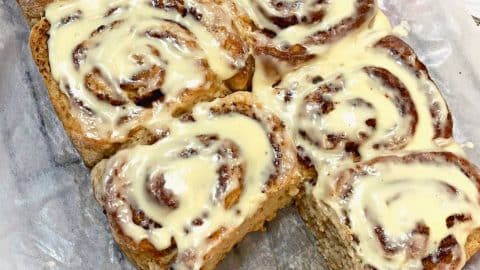 Easy-To-Make Gluten-Free Cinnamon Rolls | DIY Joy Projects and Crafts Ideas