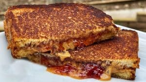 Easy-To-Make Grilled Peanut Butter And Jelly Sandwich