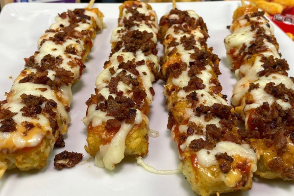 Easy To Make Loaded Tater Tot Skewer