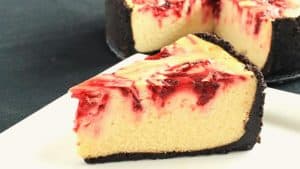 Easy White Chocolate Raspberry Cheesecake Recipe