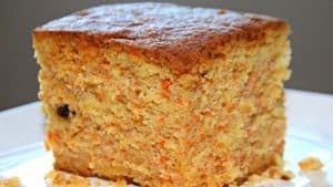 Moist and Soft Carrot Cake Recipe
