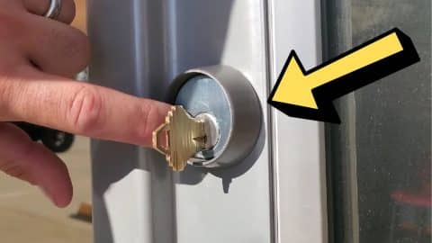 Key Stuck In A Lock? Try This Quick & Easy Solution! | DIY Joy Projects and Crafts Ideas