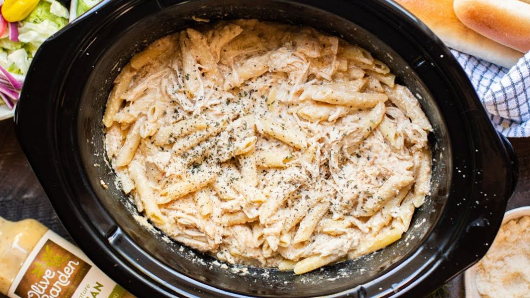 Slow Cooker Olive Garden Chicken Pasta | DIY Joy Projects and Crafts Ideas