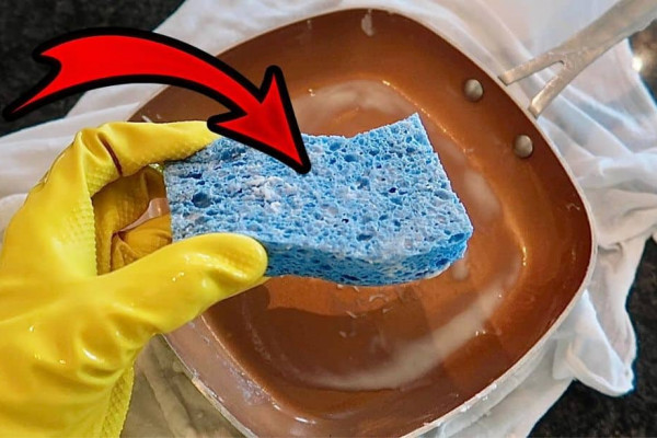 Sponge Cleaning Hack To Keep Your Pan Sparkling Clean