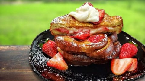 Stuffed French Toast Recipe | DIY Joy Projects and Crafts Ideas