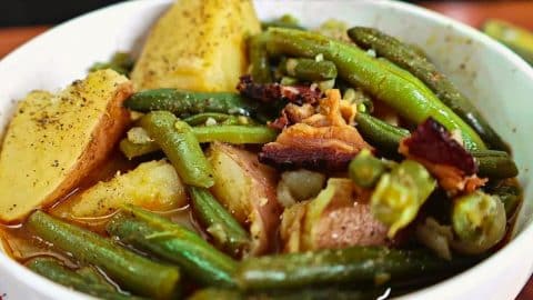 The Ultimate Southern Green Beans Recipe | DIY Joy Projects and Crafts Ideas