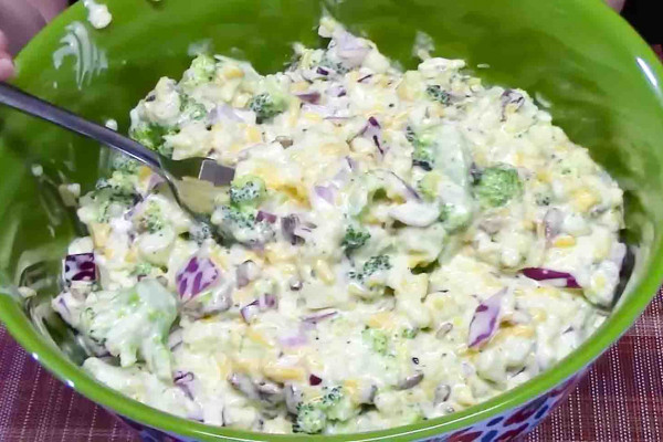 Easy broccoli and cauliflower summer salad recipe