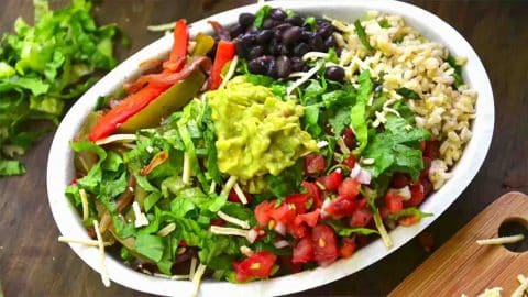 Easy Chipotle Burrito Bowl Recipe | DIY Joy Projects and Crafts Ideas