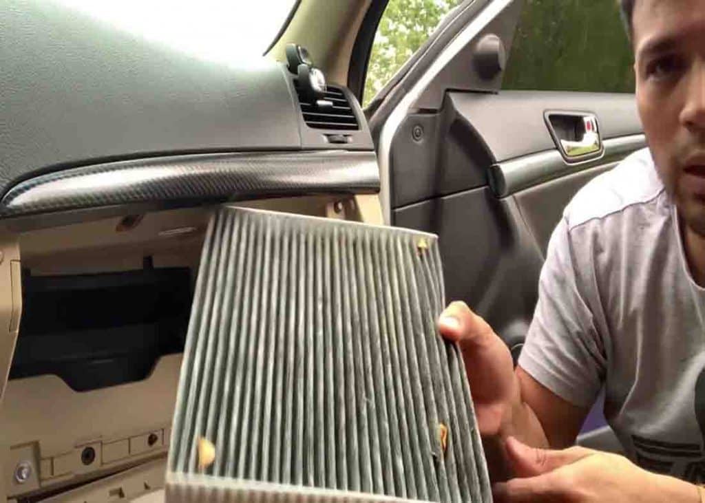 Removing the cabin filter from the car
