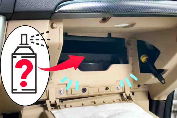 How to clean the car air vents from mold and odor effectively
