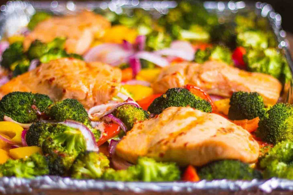 One-pan salmon and veggies recipe