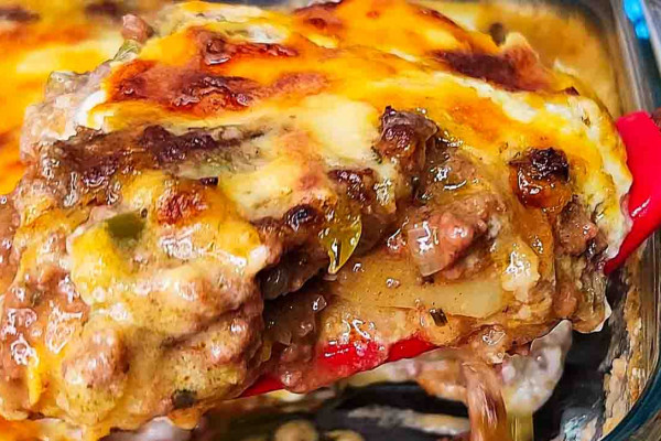 Easy potato ground beef casserole