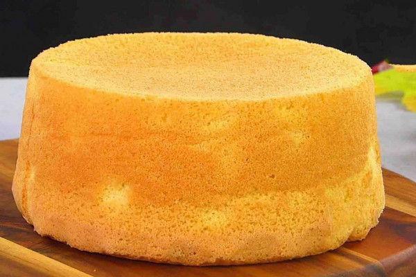 3-ingredient fluffy sponge cake recipe