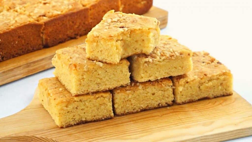 Buttery & Chewy Caramel Bars Recipe