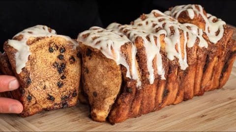 Easy Cinnamon Pull-Apart Bread Loaf Recipe | DIY Joy Projects and Crafts Ideas