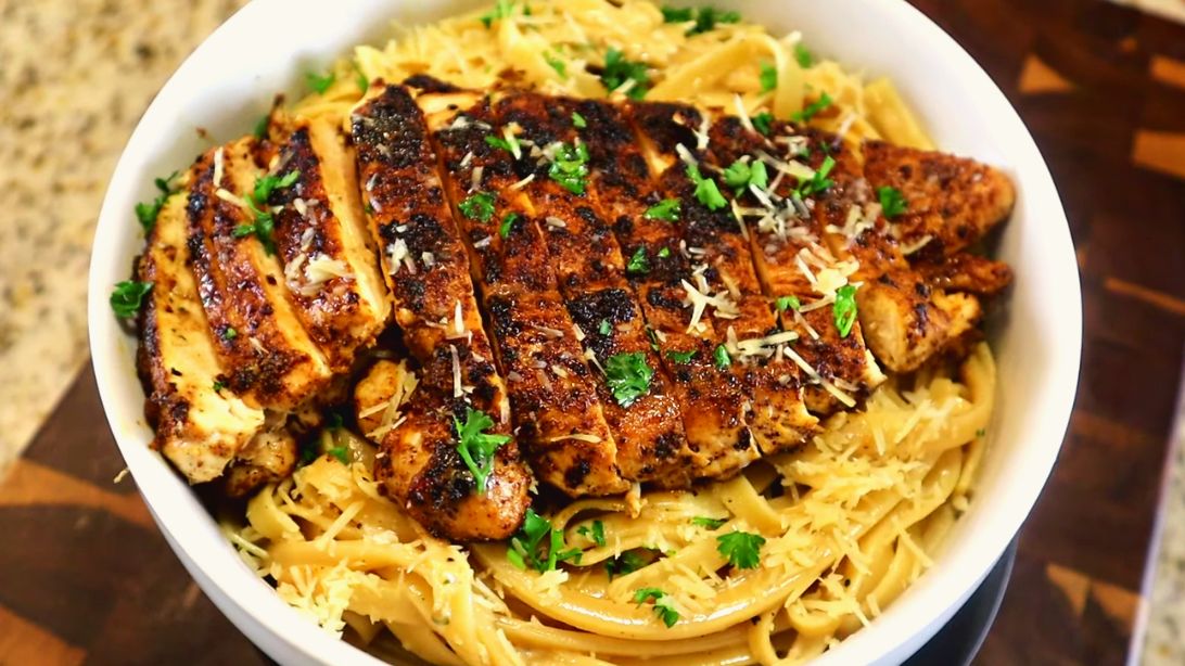 Easy Cajun Blackened Chicken Alfredo Recipe | DIY Joy Projects and Crafts Ideas