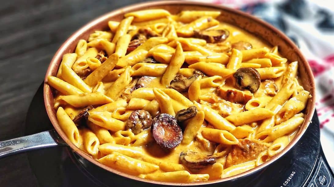 Easy Cajun Chicken, Sausage & Mushroom Pasta Recipe | DIY Joy Projects and Crafts Ideas