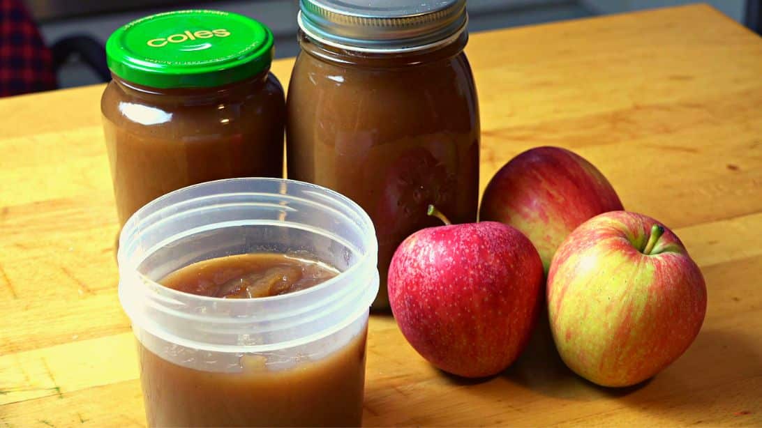 Easy-To-Make Slow Cooker Apple Butter | DIY Joy Projects and Crafts Ideas