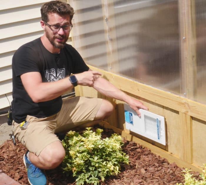 How To Build A Simple DIY Greenhouse - DIY Joy