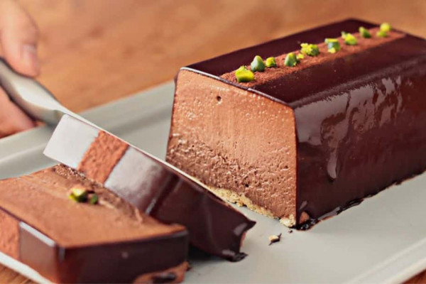 No-Bake Rich Chocolate Mousse Cake Recipe