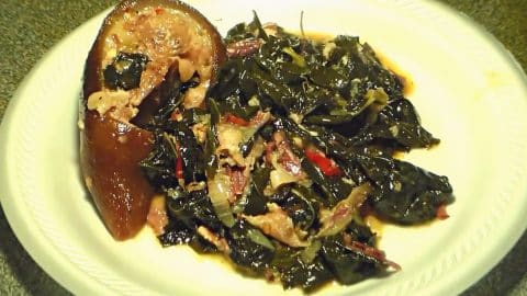 Southern-Style Collard Greens With Smoked Ham Hocks Recipe | DIY Joy Projects and Crafts Ideas